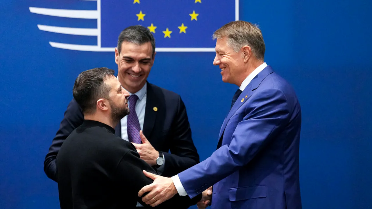 Klaus Iohannis, după întâlnirea cu Zelenski la BRUXELLES: „România a sprijinit puternic Ucraina începând din prima zi a războiului declanșat de Rusia și va continua să ajute atât timp cât va fi nevoie”