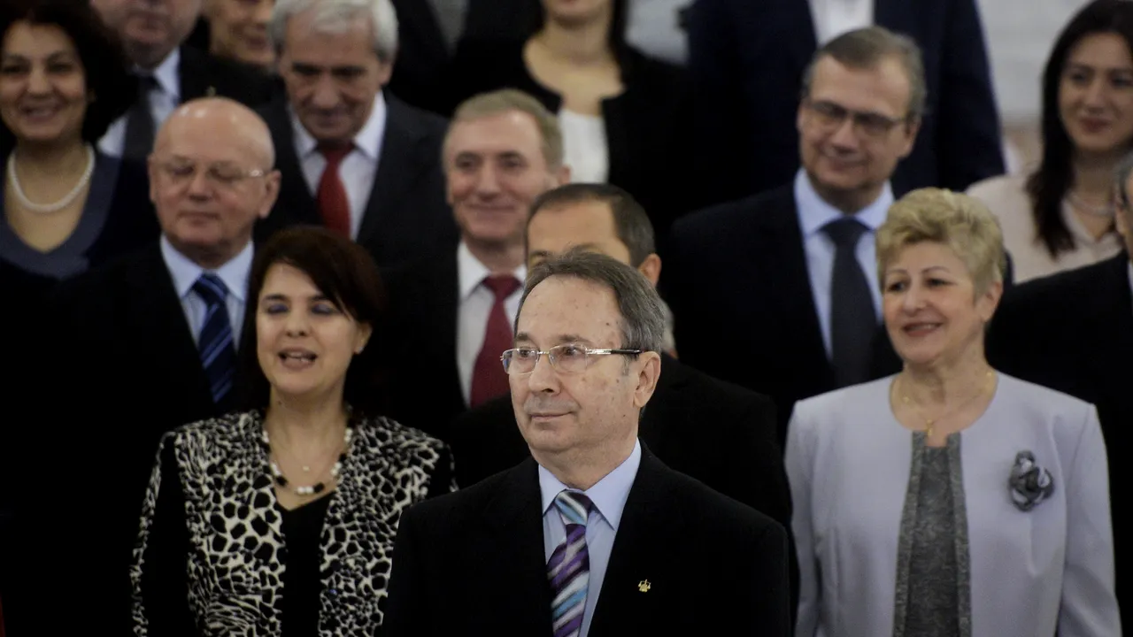 Deputații juriști aprobă super-imunitate pentru judecătorii CCR