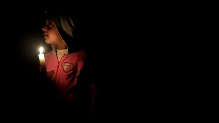 PRIMA LUMINĂ pentru casele ÎN BEZNĂ. Vouchere de 7.000 de lei printr-un program național