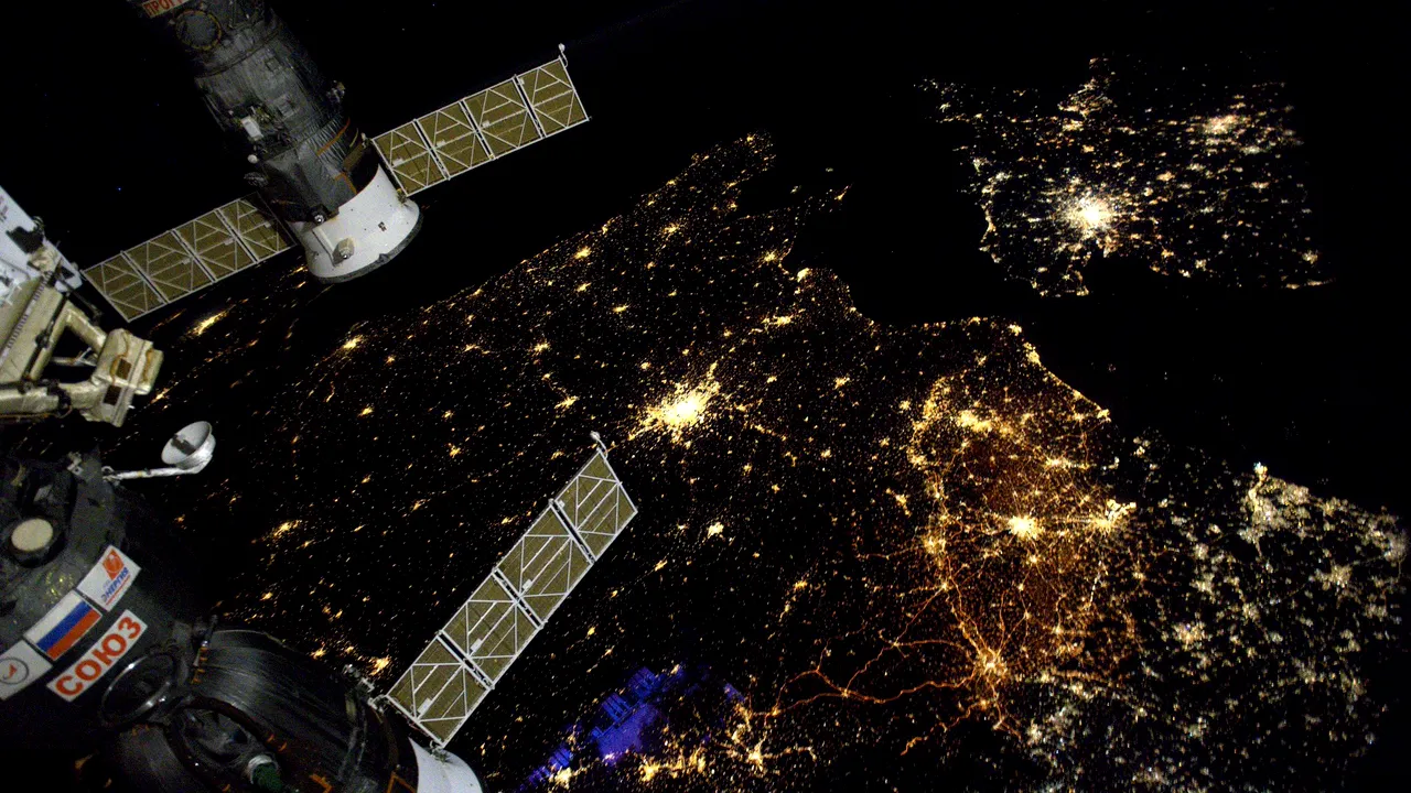 Un apus de soare cum n-ați mai văzut niciodată. Fotografia a fost publicată de NASA