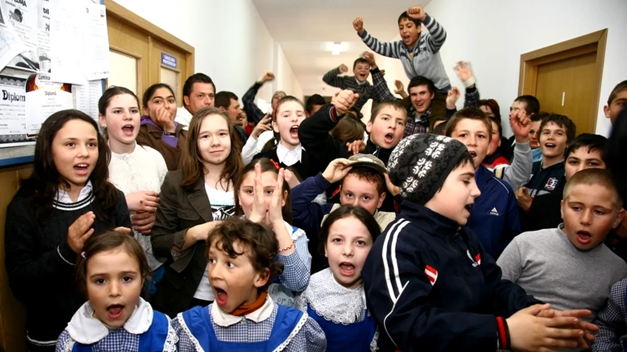 Guvernul a avizat 1,6 milioane locuri în învățământul preuniversitar și universitar pentru 2012-2013