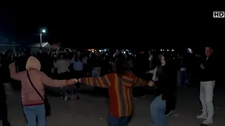 Stațiunea Vama Veche, centrul distracției pe litoral, de 1 Mai. Turiștii au făcut hore, au dansat și au cântat până dimineața