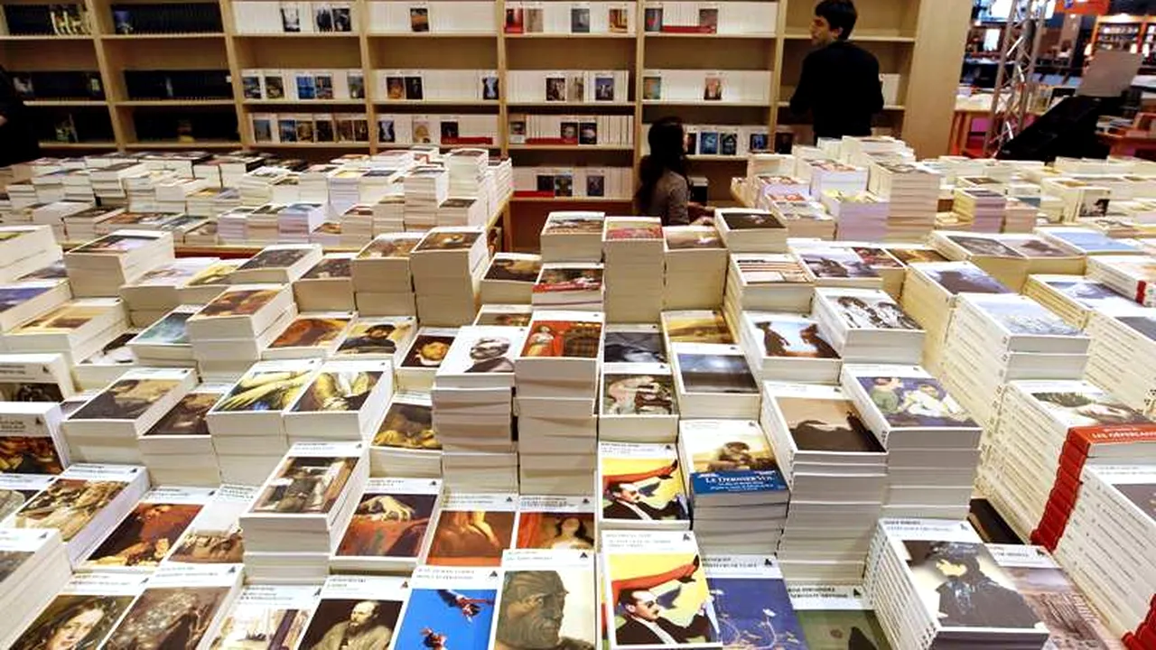 Presa franceză: Tăierea bugetului ICR pune în pericol participarea României la Salonul de Carte de la Paris, unde e țară invitată