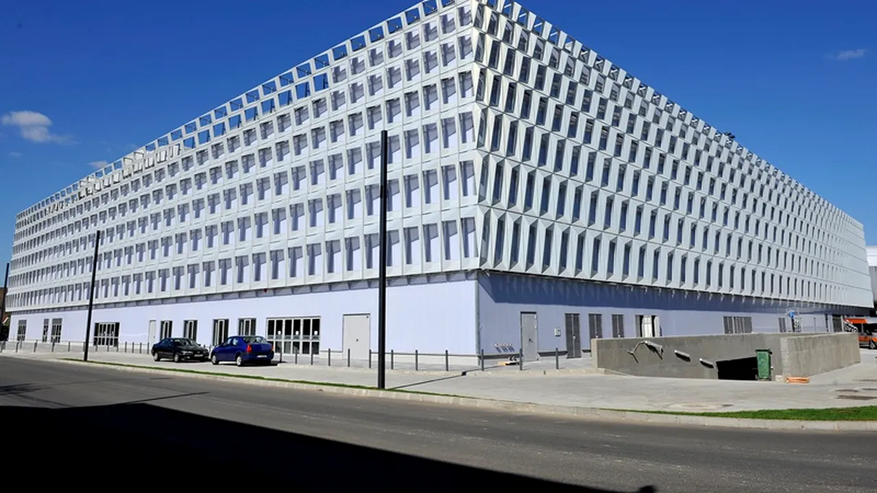 FOTO Sala Polivalentă din Cluj, finalizată după patru ani. Boc: E o adevărată bijuterie a sportului. Cum arată investiția de 70 de milioane de lei