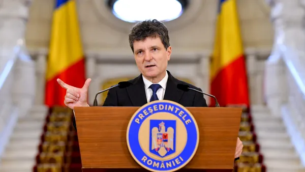 Aproape 300 de judecători şi procurori noi în instanţele din România. Nicuşor Dan a semnat decretele