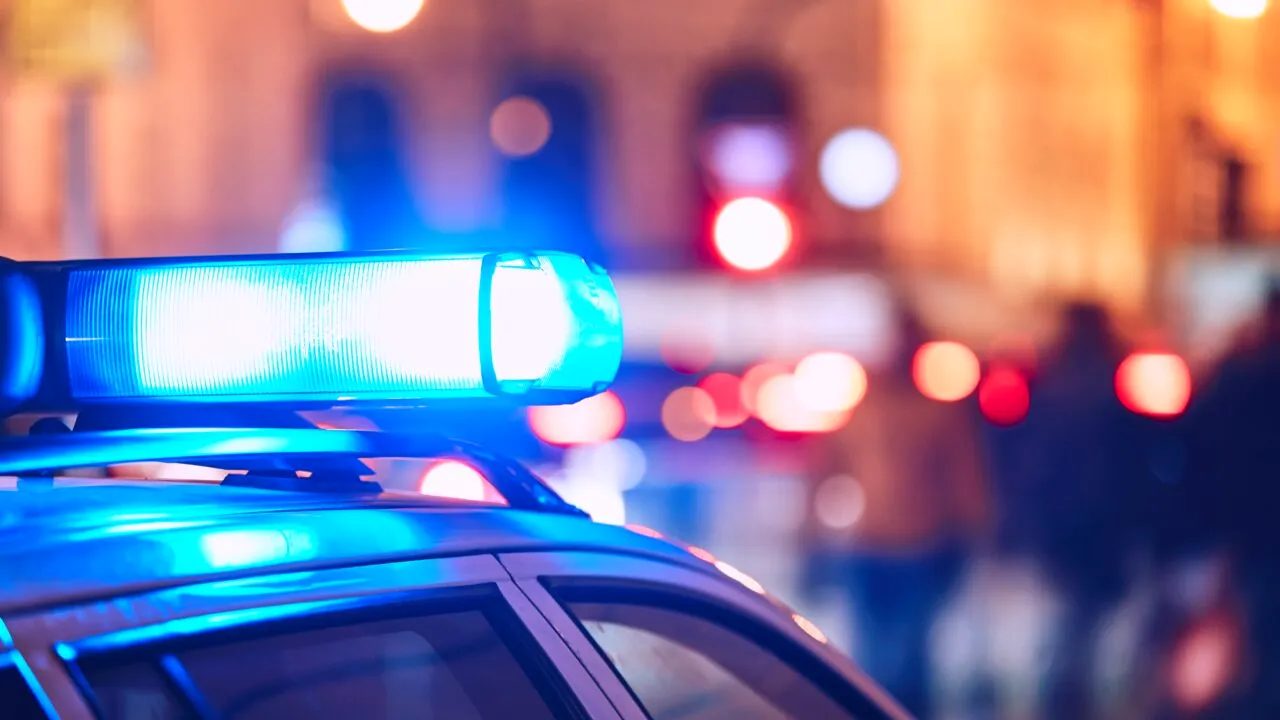 Motivul pentru care un șofer băut le-a mulțumit polițiștilor că l-a oprit în trafic, în Gorj. Se afla cu partenera și cei doi copii, în mașină