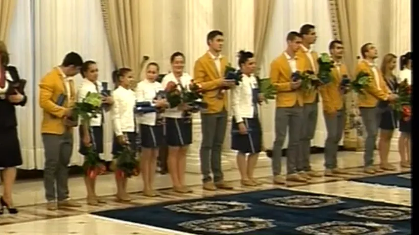 Antonescu și Ponta i-au decorat pe sportivii români medaliați la JO de la Londra. Antonescu: În anii următori avem nevoie de o strategie temeinică în sport, la nivel guvernamental