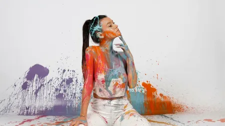 Erika Isac, după ce manelistul Babasha a fost HUIDUIT la concertul Coldplay de la București: „Să vă fie rușine pentru că sunteți ultimii ipocriți”