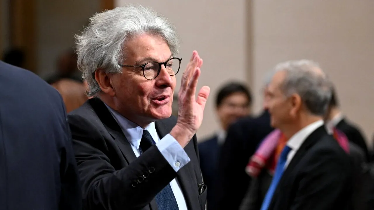 Thierry Breton vs Elon Musk, serial pe X. Postările fake ale miliardarului american despre anularea alegerilor din România, în centrul disputei