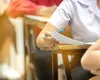Daniel David vrea să schimbe modul de acordare a BURSELOR pentru elevi. Ministrul spune cine ar trebui recompensați financiar: „Avem un sistem stufos”