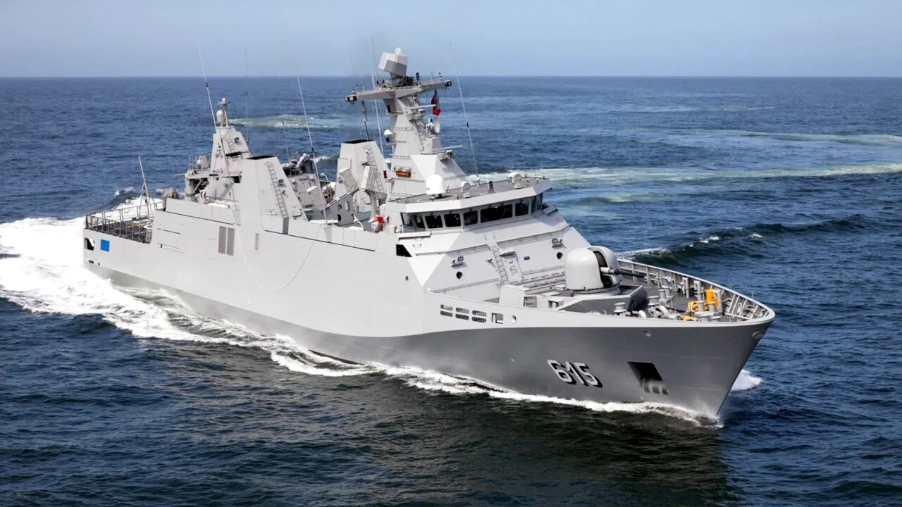 Guvernul Bolojan a ignorat o ofertă de 457 de milioane de euro pentru nave militare și pregătește o achiziție asemănătoare prin SAFE de aproape 920 de milioane