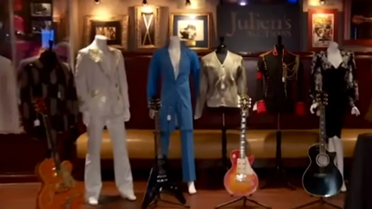 Cardigan purtat de un celebru membru al trupei Nirvana, vândut la licitație pentru o sumă exorbitantă - VIDEO 