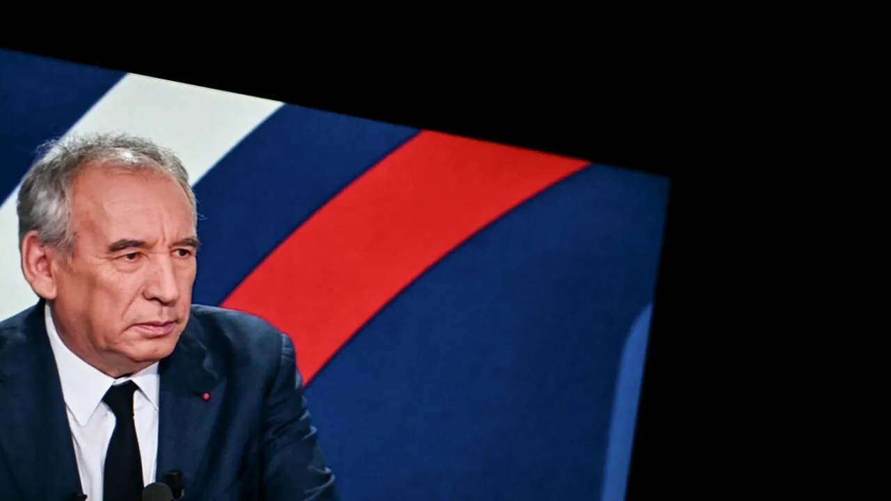 Noul premier al FRANȚEI și-a prezentat Cabinetul /Care sunt prioritățile lui Francois Bayrou