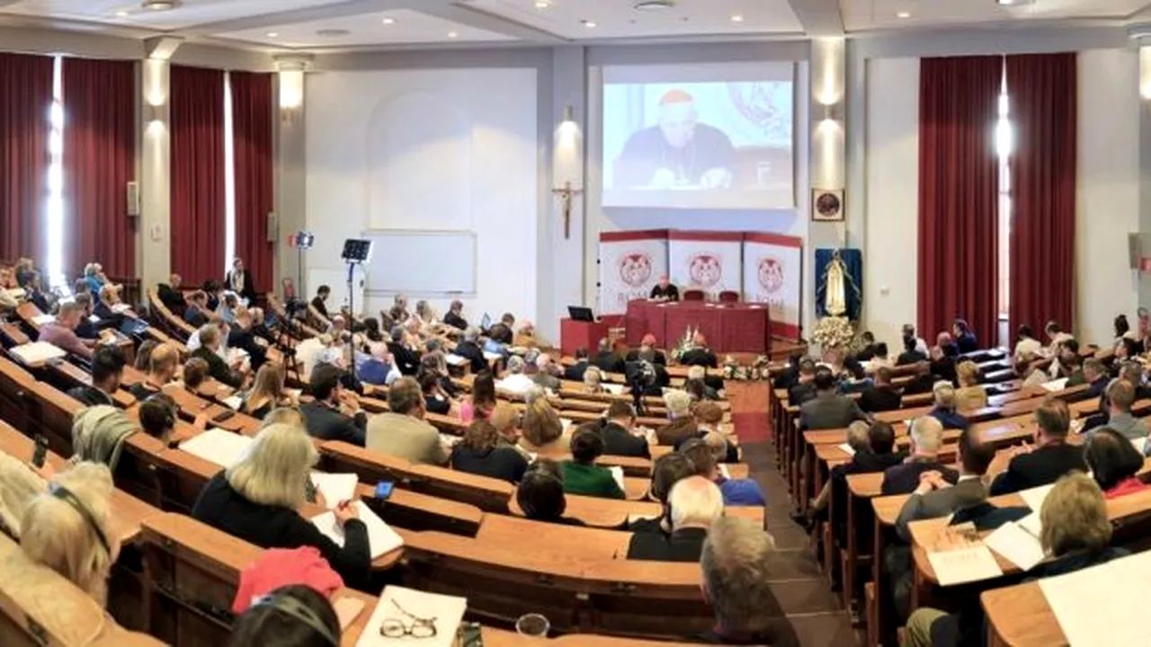 RELIGIE. Vaticanul pune bocancul pe grumazul Chinei. Puternicul cardinal Raymond Burke atacă Beijingul! VIDEO