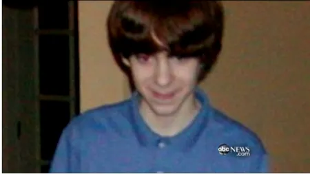 Autorul masacrului de la școala din Newton avea probleme cu mama și suferea de o formă de autism