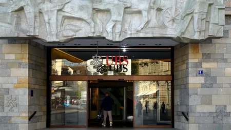 Elvețienii nu mai au ce face cu banii: Cum au ajuns WC-urile de la UBS înfundate cu bancnote de 500 de euro