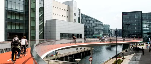 FOTO. Copenhaga iubește bicicliștii. Cum arată pista suspendată construită pentru ei