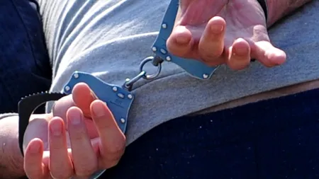 Urmărire ca-n filme: Doi traficanți din Neamț, prinși de polițiștii din Suceava, după ce au REFUZAT să oprească la un control de rutină