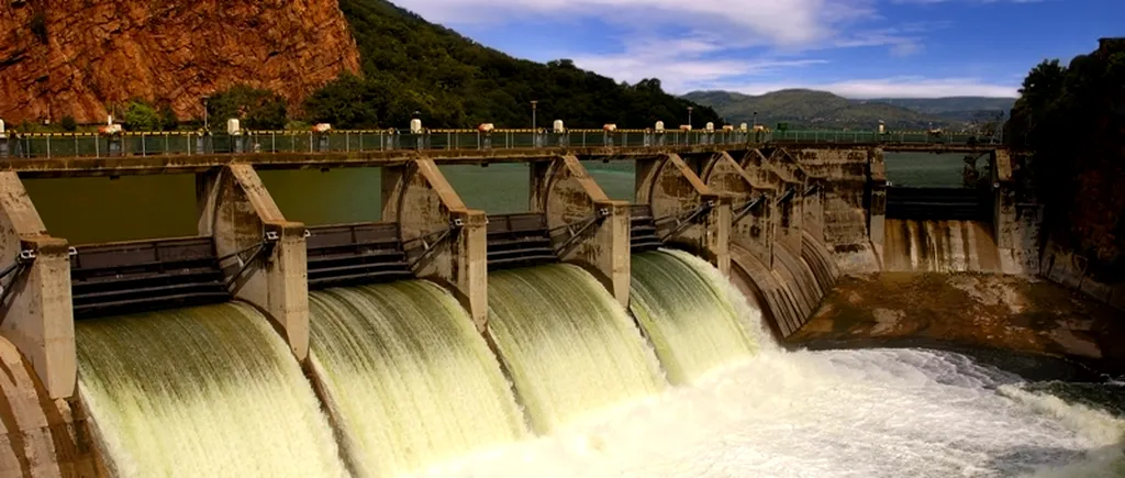 Hidroelectrica negociază vineri contractul cu EFT, urmează Alro și Alpiq săptămâna viitoare