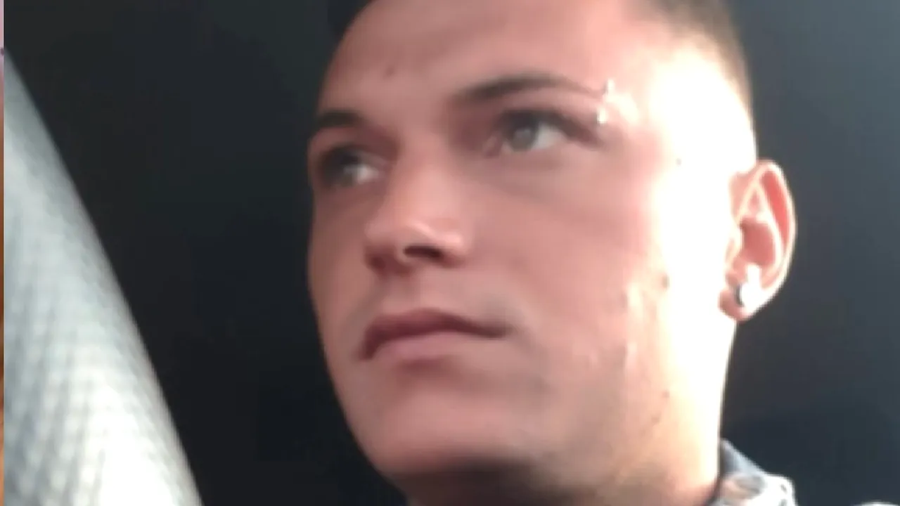 Cosmin, tânărul tată a două fetițe, mort într-un grav accident în Italia, condus pe ultimul drum. Era originar din comuna Albești, județul Botoșani