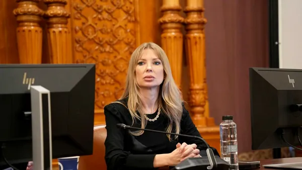 Senatoarea Victoria Stoiciu cere anchetarea instituțiilor din Bihor în cazul Azilelor Groazei. Ororile s-ar fi petrecut în mandatul de președinte CJ al lui Bolojan