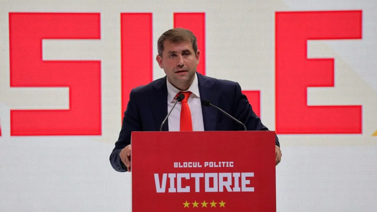 Chat-bot pentru coruperea alegătorilor / Cum încearcă OLIGARHUL Ilan Șor să-i convingă pe oameni să voteze împotriva aderării Republicii Moldova la UE