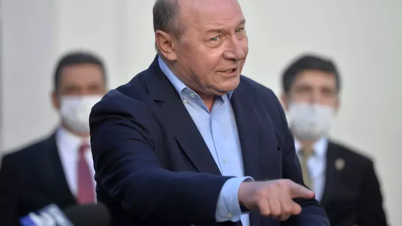 Traian Băsescu ar fi suferit un accident vascular pe fond de stres.  Detalii exclusive: I s-ar fi făcut rău după ce a aflat că trebuie să părăsească casa în zece zile