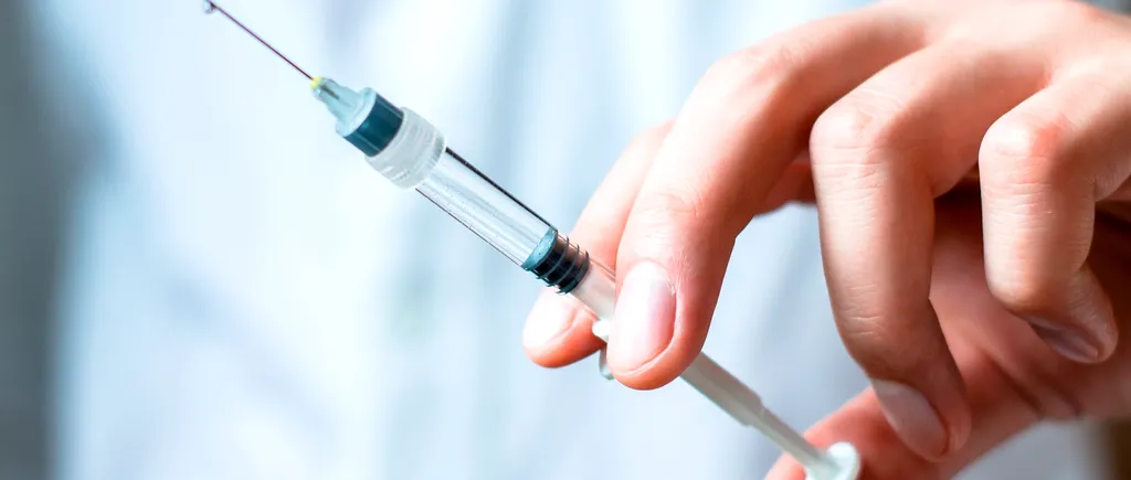 Aproape 700.000 doze de vaccin Pfizer ajung, marți, în România