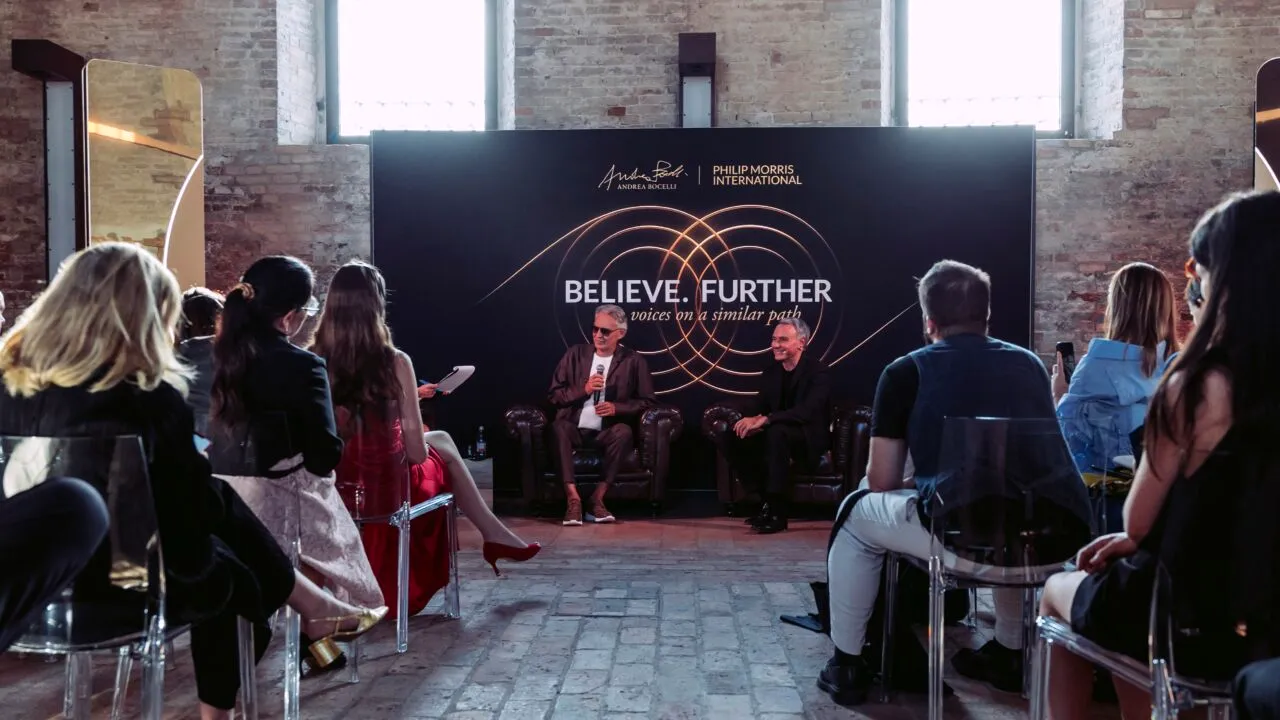 Philip Morris International și Maestrul Andrea Bocelli prezintă „Believe. Further” O nouă platformă de dialog între două voci unite