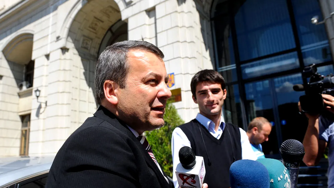 Ialomițianu: Pensiile nu se majorează iar contribuțiile nu scad, PSD și PNL au mințit