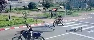 INCREDIBIL! Un puști biciclist, lovit succesiv de doi motocicliști pe o zebră din Baia-Suceava. Copilul a scăpat miraculos, biker-ii s-au evaporat