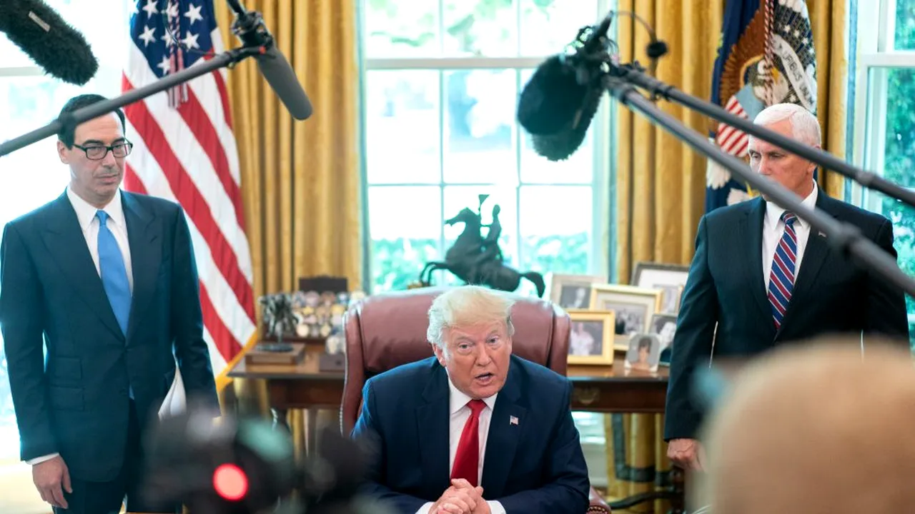 RISC. Temeri sporite pentru sănătatea liderului american Donald Trump, după ce a intrat în contact cu un oficial al Administrației sale depistat pozitiv/ Ce măsuri de securitate se iau la Casa Albă