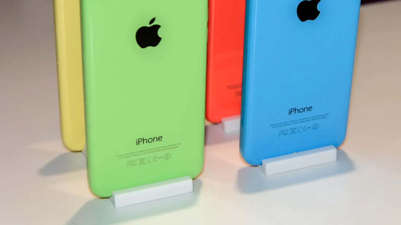 Din iunie 2025, toate telefoanele vândute în UE au atașată eticheta energetică. Motivul din spatele deciziei: Prevenirea „Discriminării Digitale”