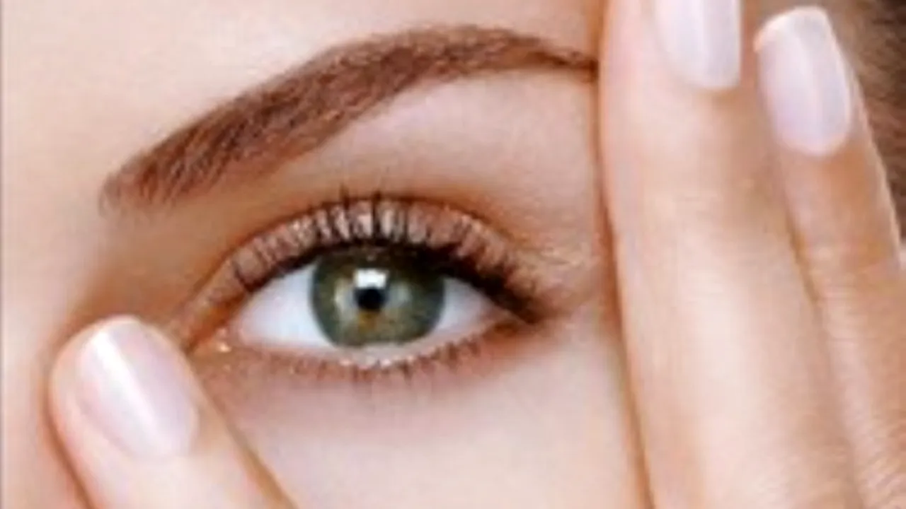 De ce apar cearcănele și cum putem scăpa de ele?