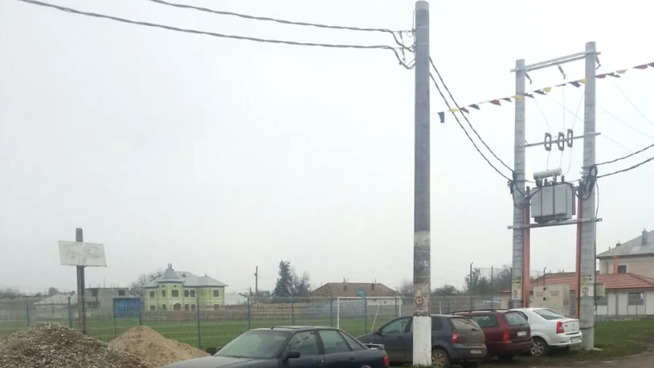 Cum se votează într-o comună din Olt: bătrânii, aduși cu mașini mici. Ce face primarul