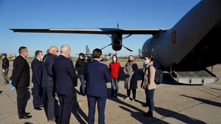 AERONAVĂ MApN. Echipa de medici voluntari români, pe drum spre Italia. Raed Arafat: Este un lucru extraordinar - VIDEO