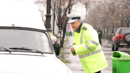 S-a ascuns sub mașină de frica polițiștilor. Ce explicație halucinantă a dat un șofer beat oamenilor legii când i-au cerut să sufle în etilotest