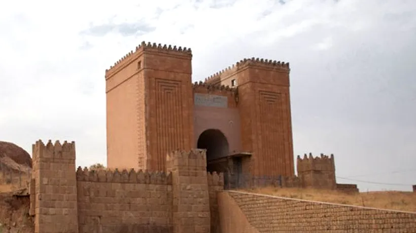 Statul Islamic a distrus Poarta lui Dumnezeu, edificiu dintr-un oraș menționat și în Biblie