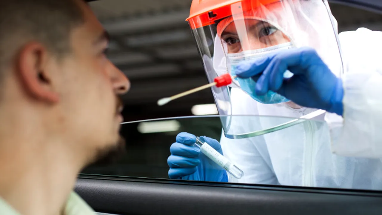 Cum se testează în Olanda. Pacienții sunt puși să cânte pentru a afla dacă au Covid!