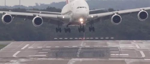 Aterizare spectaculoasă făcută de cel mai mare avion de pasageri din lume la Dusseldorf