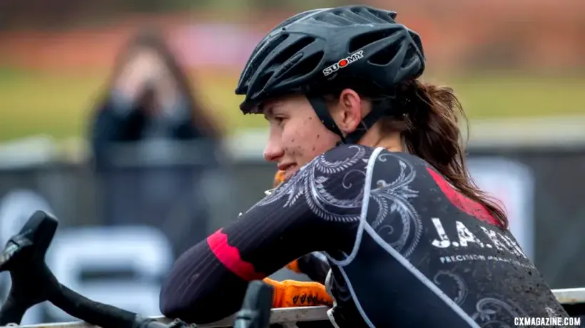 „M-am simțit umilită”: O campioană la ciclism s-a retras după ce a fost învinsă de un sportiv transgender