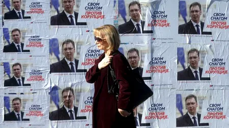 Victorie zdrobitoare a conservatorilor la alegerile anticipate din Serbia