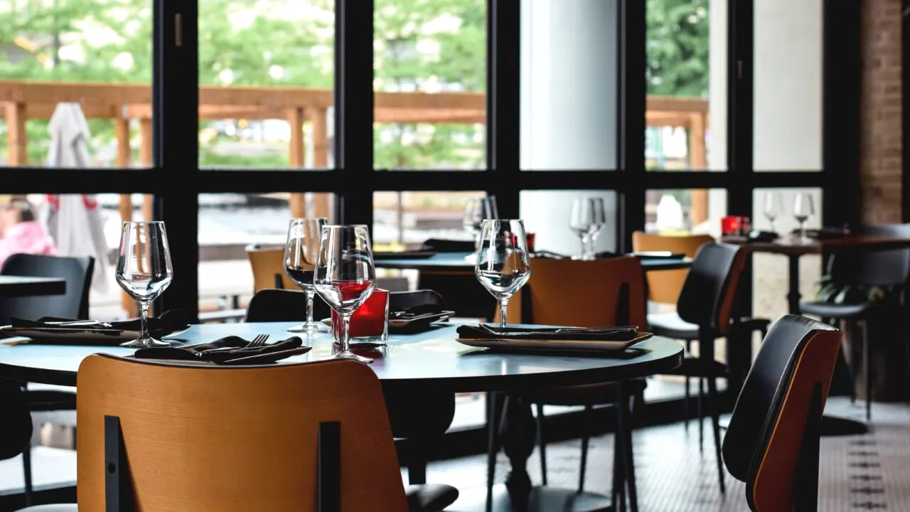 Restaurantele au rămas fără clienți, din cauza creșterii prețurilor: 