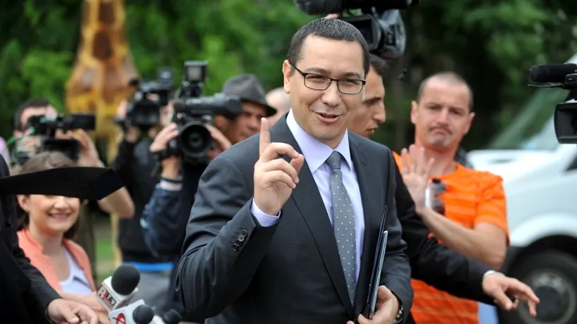 Șase persoane care l-au huiduit pe Victor Ponta la Iași, amendate cu câte 700 de lei