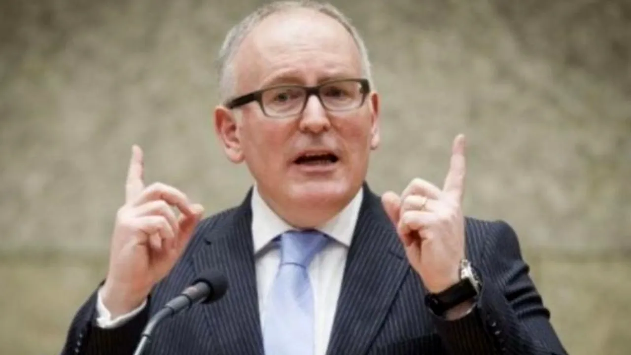 Frans Timmermans îndeamnă statele UE la recunoașterea căsătoriei între persoane de același sex