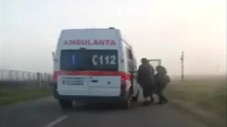 Ce va păți șoferul unei ambulanțe care a transportat mai mulți autostopiști
