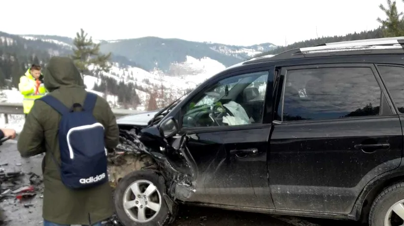 FOTO Șapte persoane au fost rănite în urma unui accident produs în Suceava 