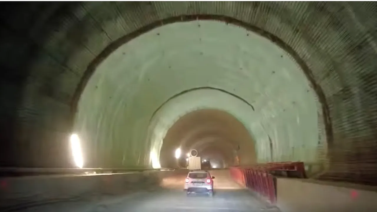 Primul TUNEL rutier forat la nivel de autostradă poate fi vizitat. 