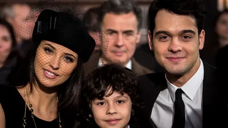 #Selfie69 lansează mult așteptatul trailer al filmului

