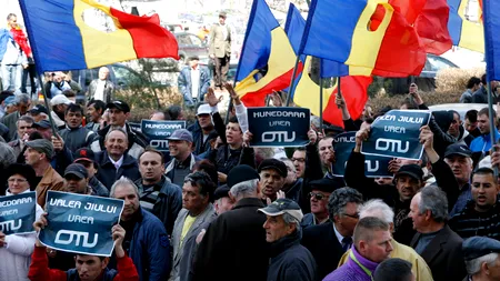 600 de persoane au pichetat sediul CNA, nemulțumite de decizia în cazul OTV. 